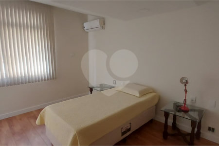 Apartamento à venda com 4 quartos, sendo 1 suíte,  em Laranjeiras, Rio de Janeiro, RJ