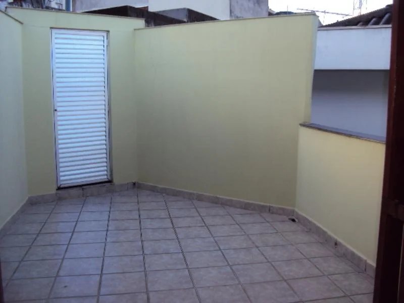 Sobrado à venda com 4 quartos, sendo 2 suítes, em Jardim Peri Peri, São Paulo, SP
