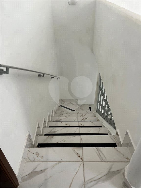 Sobrado à venda com 3 quartos em Vila Laís, São Paulo, SP