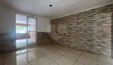 Sobrado à venda com 2 quartos em Vila Antonieta, São Paulo, SP