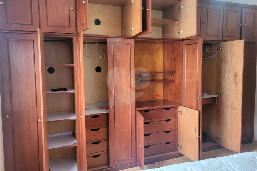 Sobrado à venda ou para alugar com 4 quartos, sendo 1 suíte, em Vila Gustavo, São Paulo, SP