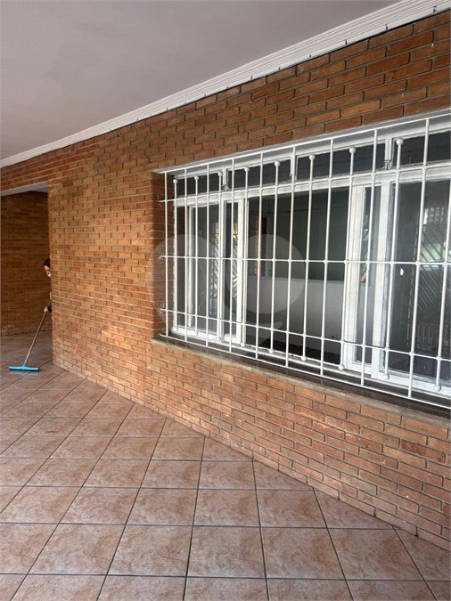 Sobrado à venda com 5 quartos em Bela Vista, Osasco, SP