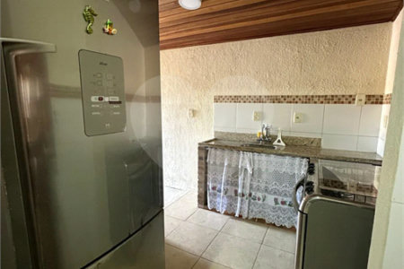Casa em condomínio à venda com 3 quartos, sendo 2 suítes,  em Peró, Cabo Frio, RJ