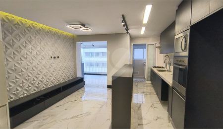 Apartamento à venda com 2 quartos, sendo 1 suíte,  em Barra Funda, São Paulo, SP