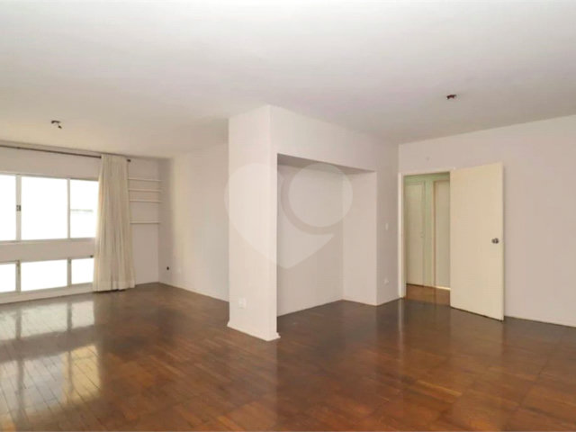 Apartamento à venda com 3 quartos em Vila Madalena, São Paulo, SP