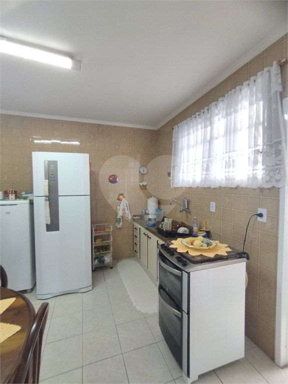 Apartamento à venda com 2 quartos, sendo 1 suíte, em Campo Aviação, Praia Grande, SP