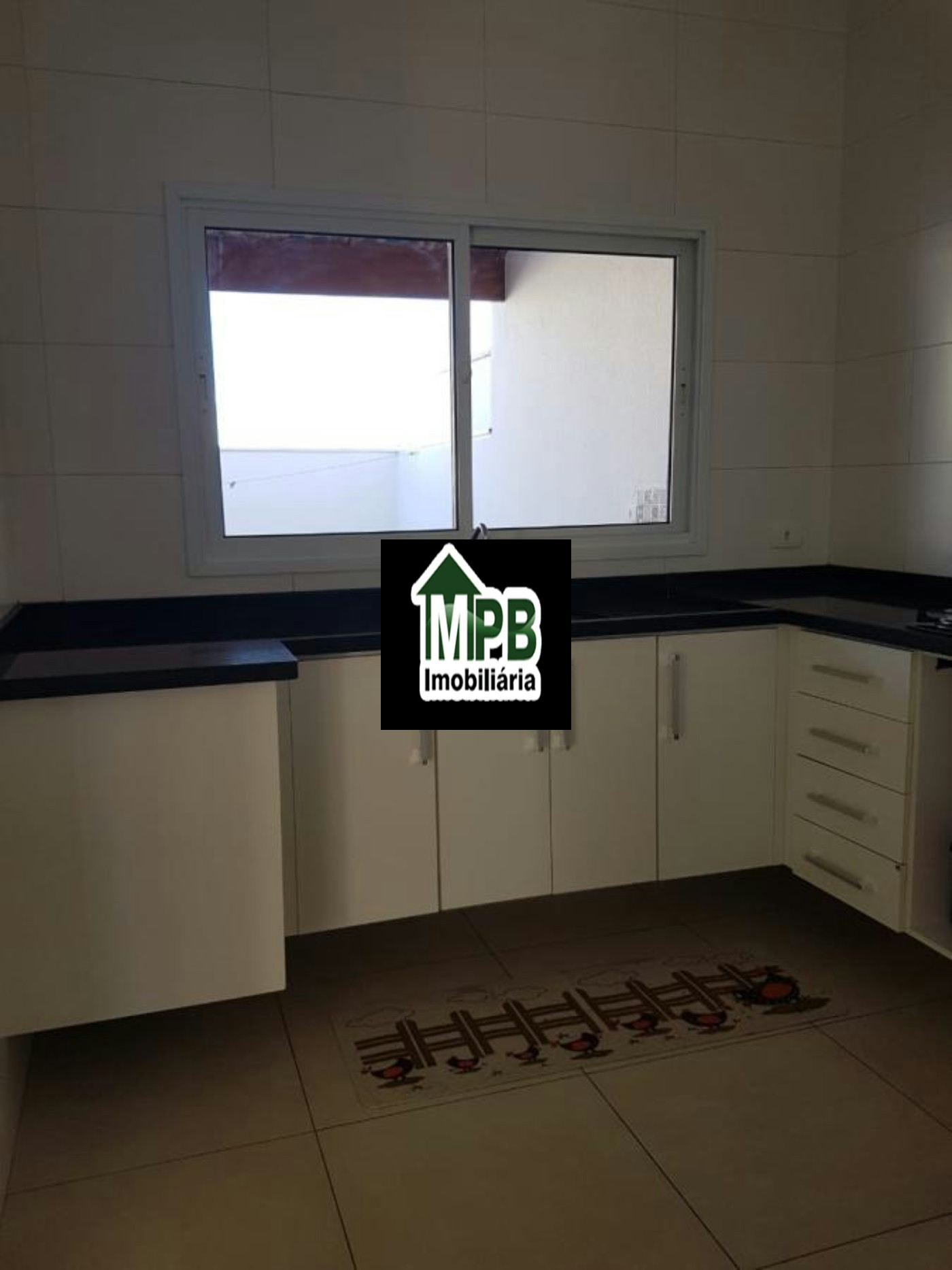 Sobrado à venda com 3 quartos, sendo 1 suíte, no condomínio Horto 3, Sorocaba - SP