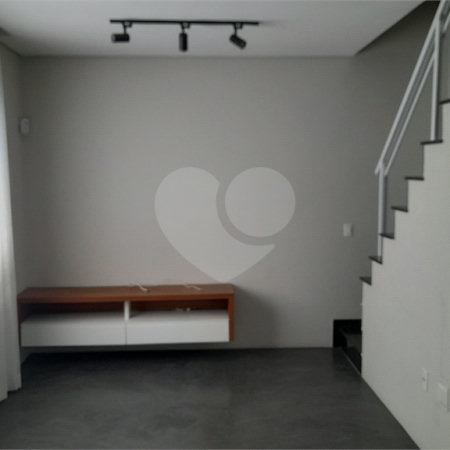 Casa à venda com 2 suítes no condomínio Residencial Matos, São Paulo - SP