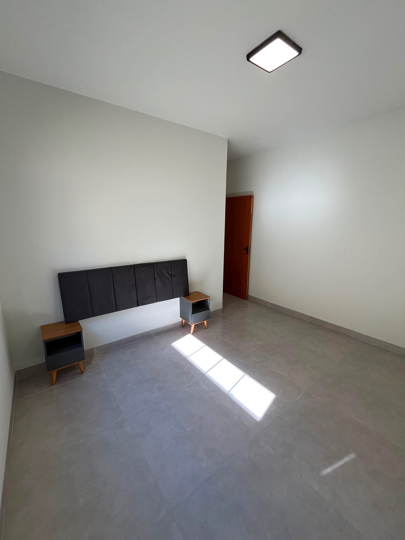 Casa à venda com 2 quartos, sendo 1 suíte,  em Vila Nova, Três Lagoas, MS