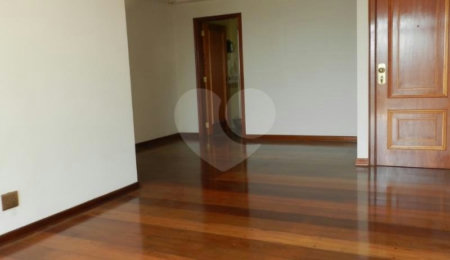 Apartamento à venda com 3 quartos, sendo 1 suíte,  em Alto da Boa Vista, São Paulo, SP