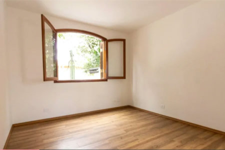 Casa à venda com 4 quartos, sendo 1 suíte,  em Vila Tiradentes, São Paulo, SP