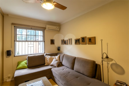 Casa à venda com 3 quartos, sendo 1 suíte,  em Parque Colonial, São Paulo, SP