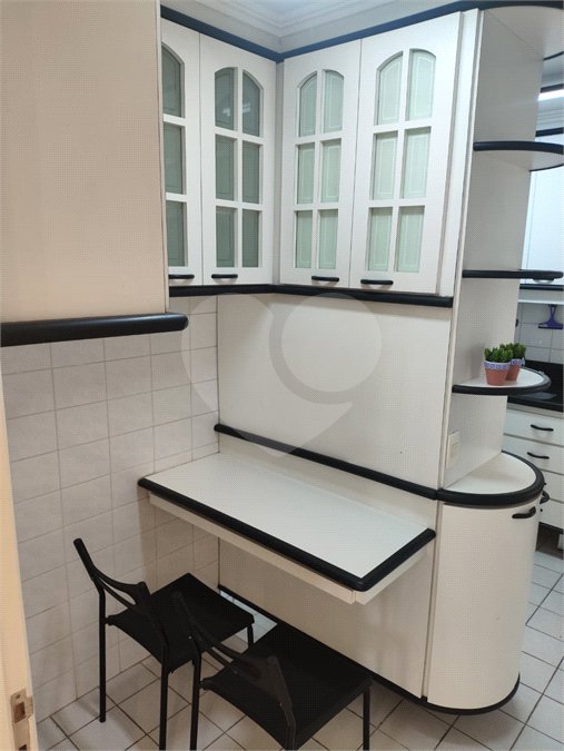 Apartamento à venda com 3 quartos, sendo 1 suíte, em Indianópolis, São Paulo, SP