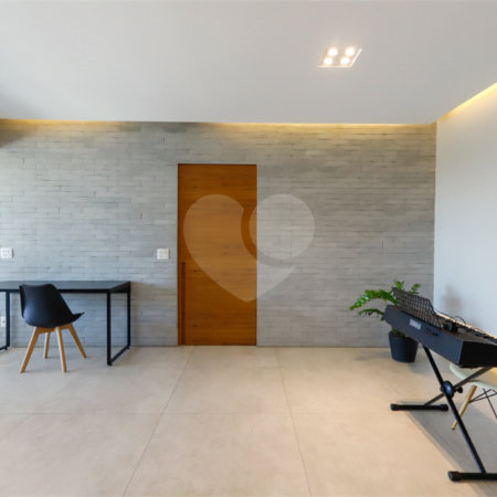 Apartamento à venda com 3 quartos, sendo 1 suíte,  em Vila Anastácio, São Paulo, SP