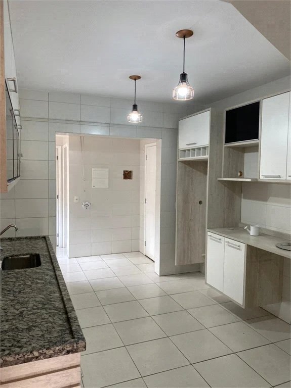 Apartamento à venda com 4 quartos, sendo 2 suítes,  em Paraíso do Morumbi, São Paulo, SP