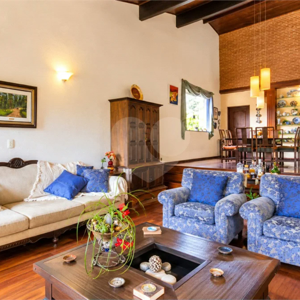 Casa à venda com 5 quartos, sendo 4 suítes, em Interlagos, São Paulo, SP