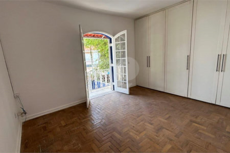 Sobrado à venda com 2 quartos em Jardim Petrópolis, São Paulo, SP