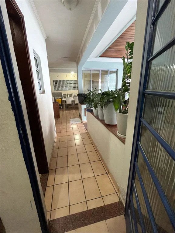 Casa à venda com 3 quartos, sendo 1 suíte,  em Jardim Casablanca, São Paulo, SP