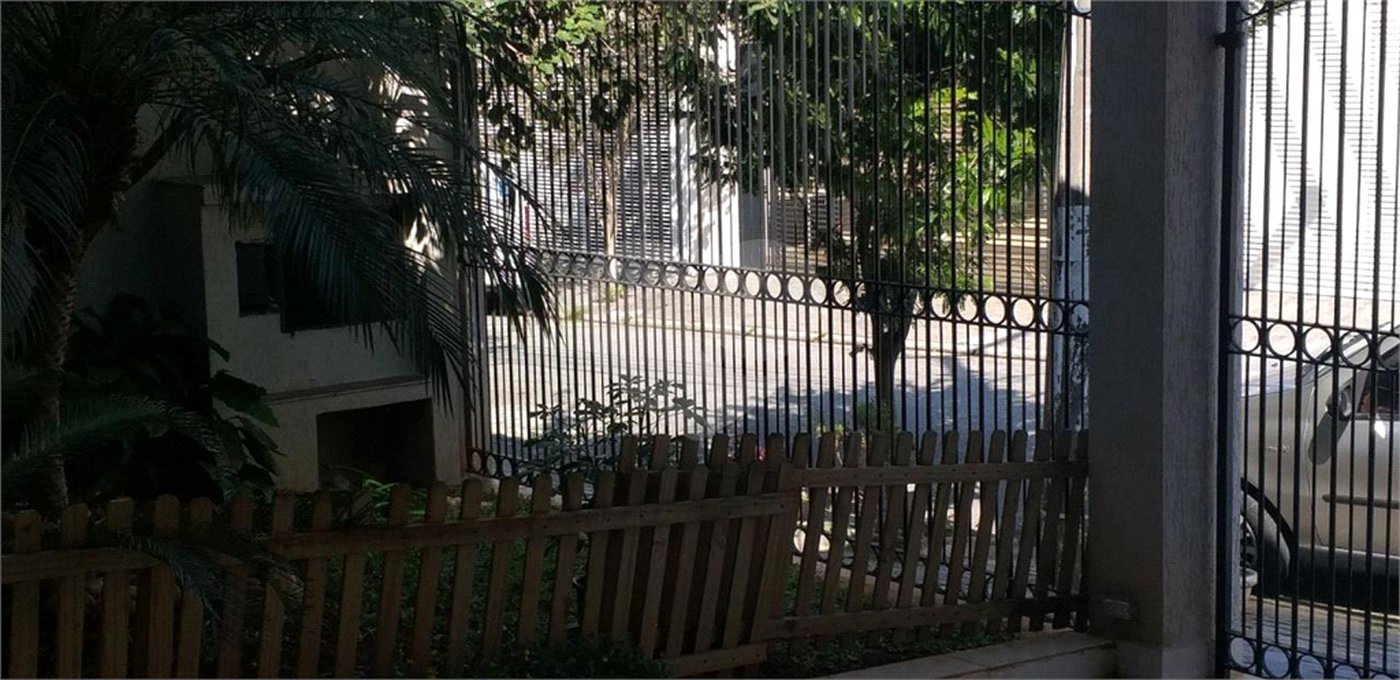 Casa à venda com 4 quartos, sendo 3 suítes,  em Jardim Bonfiglioli, São Paulo, SP