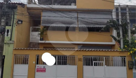 Casa à venda com 4 quartos, sendo 1 suíte,  em Campo Grande, Rio de Janeiro, RJ