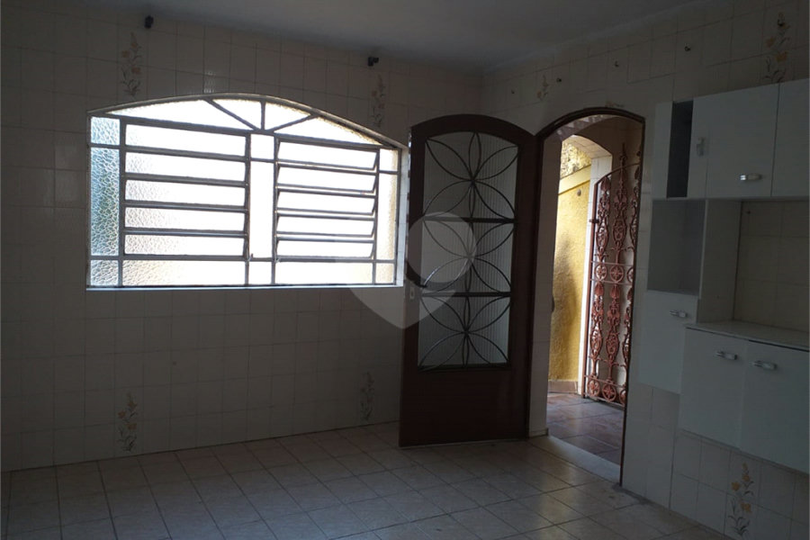 Sobrado à venda com 4 quartos, sendo 1 suíte, em Horto, São Paulo, SP