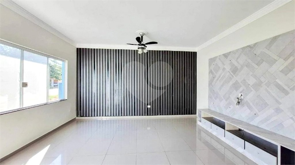 Casa à venda com 3 quartos, sendo 1 suíte, no condomínio Mirante dos Ipes, Salto - SP