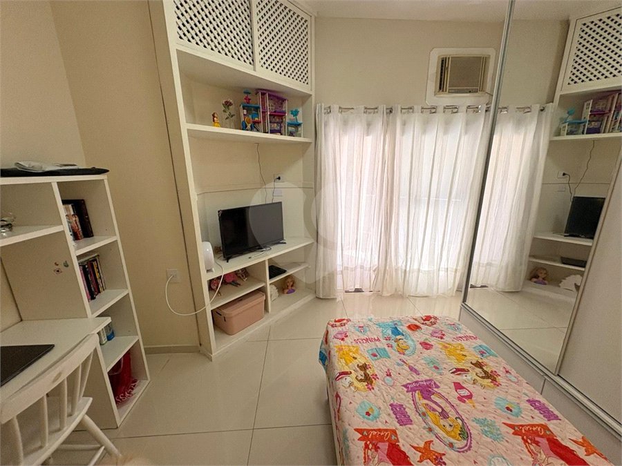 Apartamento à venda com 3 quartos, sendo 1 suíte,  em Lagoa, Rio de Janeiro, RJ
