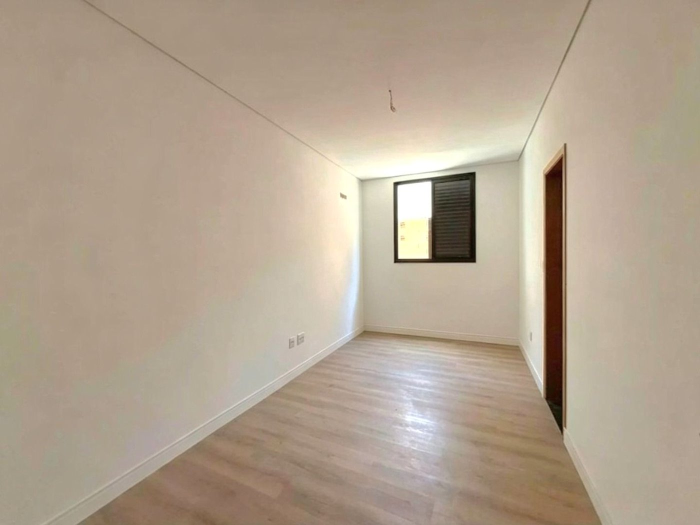 Sobreposta Alta à Venda na Aparecida em Santos | 3 Suítes | Piscina | Salão de Festas | 2 Vagas | 202 m²