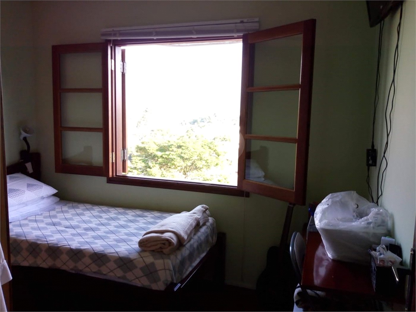 Casa à venda com 3 suítes em Horto Florestal, São Paulo, SP