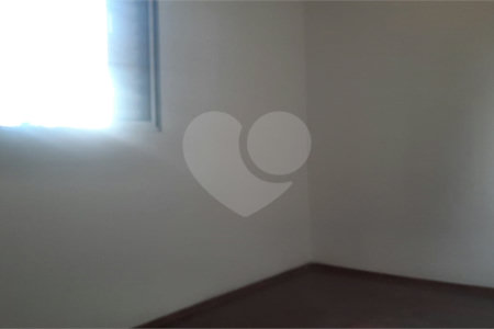 Sobrado à venda com 3 quartos em Rio Pequeno, São Paulo, SP