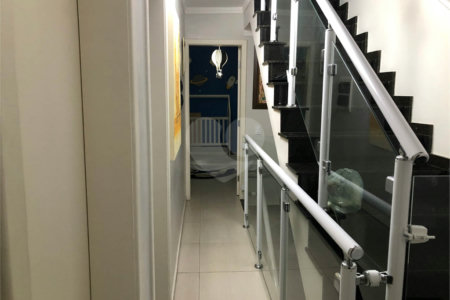 Casa à venda com 3 quartos, sendo 1 suíte, no condomínio Dolce Villa Anália Franco, São Paulo - SP