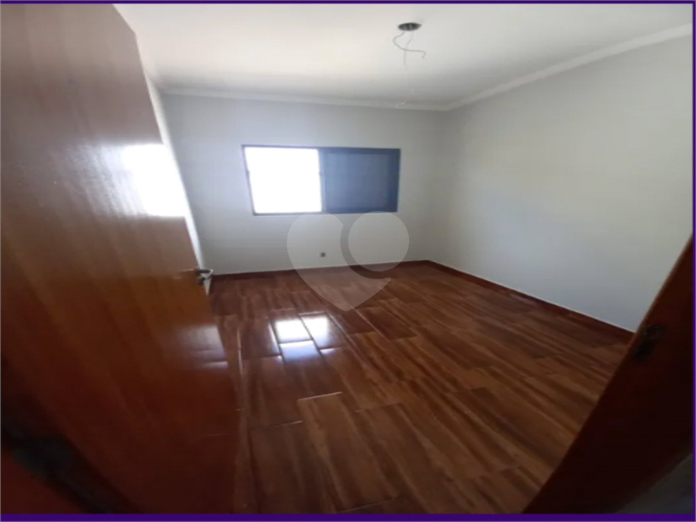 Casa à venda com 3 quartos, sendo 1 suíte, no condomínio Horto Florestal Iii, Sorocaba - SP