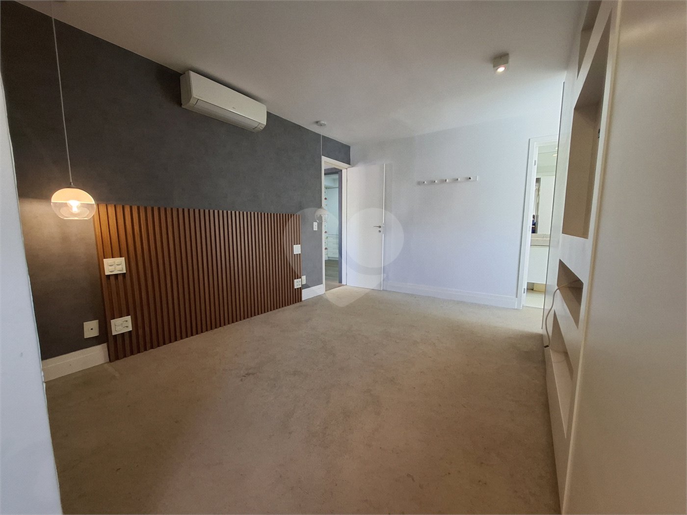 Apartamento à venda com 3 suítes em Vila Ipojuca, São Paulo, SP