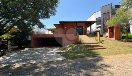 Casa à venda com 4 suítes no condomínio Vivendas do Lago, Sorocaba - SP