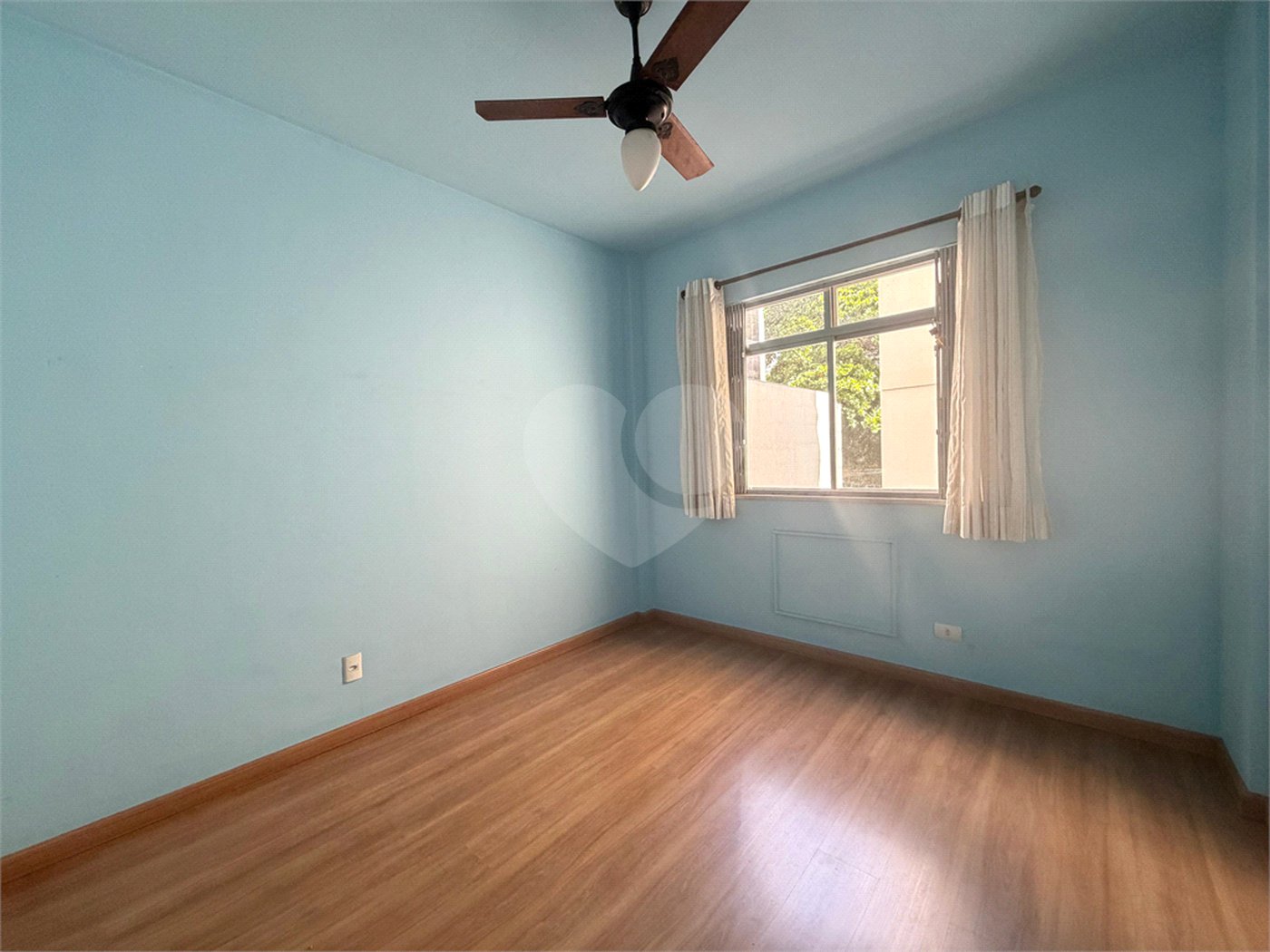 Apartamento à venda com 2 quartos, sendo 1 suíte,  em Tijuca, Rio de Janeiro, RJ