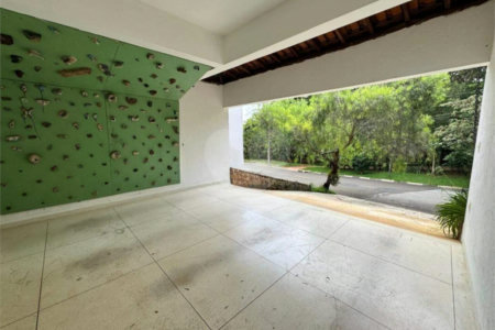 Casa à venda com 3 quartos, sendo 1 suíte,  no condomínio Residencial Recanto dos Paturis, Vinhedo - SP