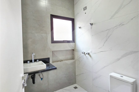 Casa à venda com 3 quartos, sendo 1 suíte, no condomínio Reserva do Vale, Caçapava - SP