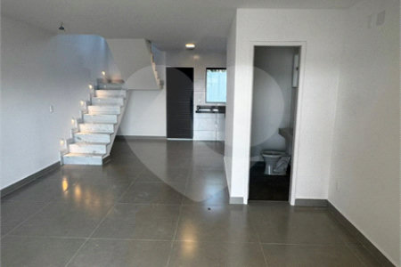 Casa à venda com 3 quartos, sendo 1 suíte, no condomínio Parque Guará, Rio de Janeiro - RJ