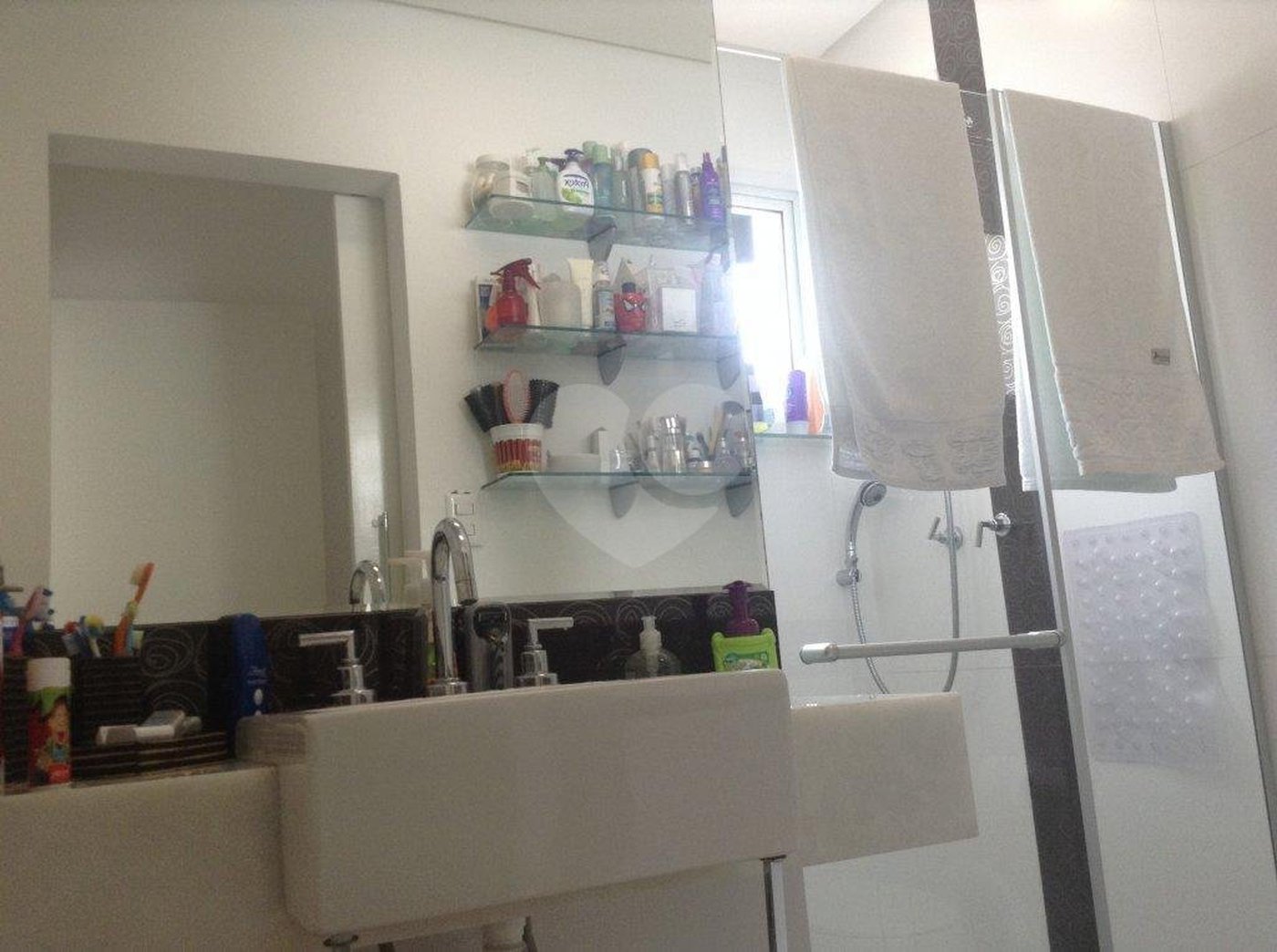 Sobrado à venda com 3 quartos, sendo 1 suíte, em Vila Mazzei, São Paulo, SP