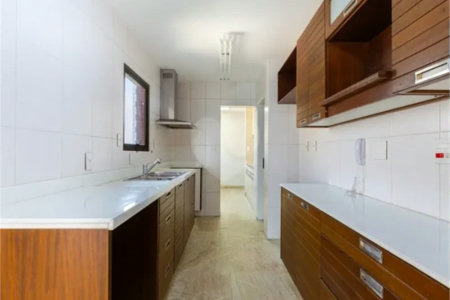 Apartamento à venda ou para alugar com 3 suítes em Real Parque, São Paulo, SP