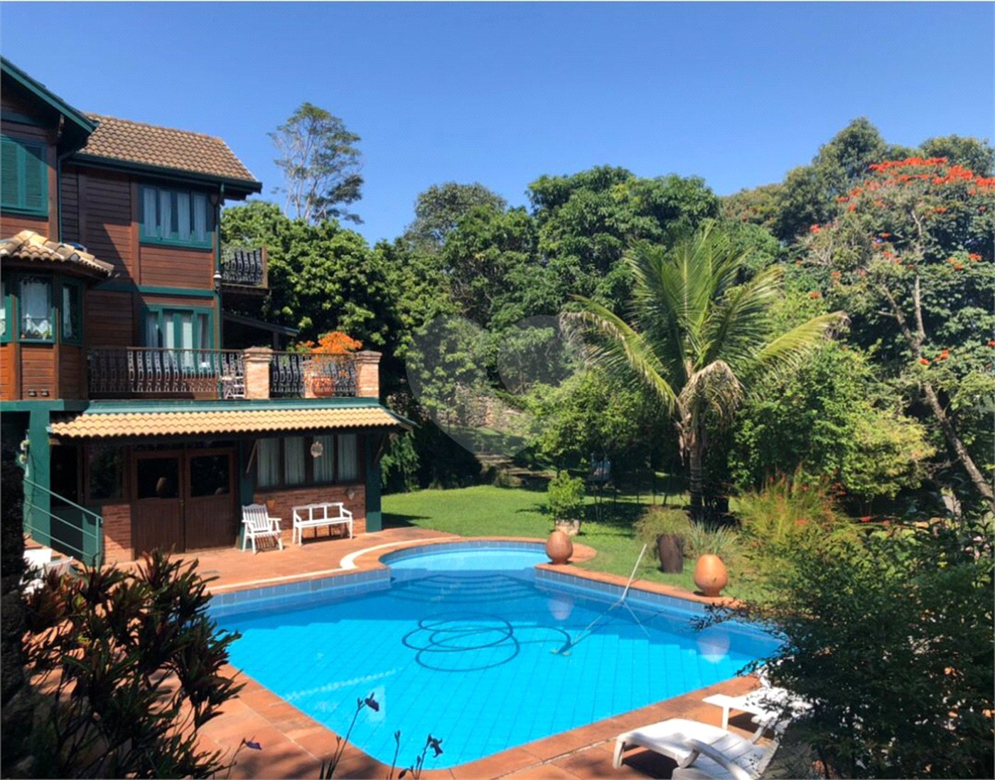 Casa à venda com 4 suítes no condomínio Gleba II, Mairiporã - SP