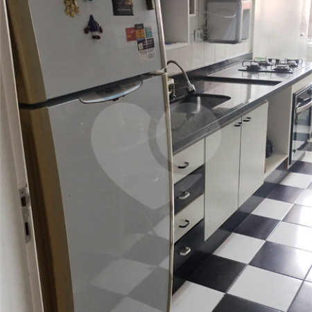 Apartamento à venda com 3 quartos, sendo 1 suíte,  em Campo Grande, São Paulo, SP