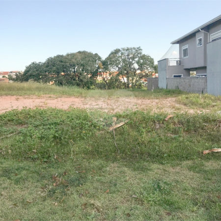 Terreno à venda em Fazenda Santana, Valinhos, SP