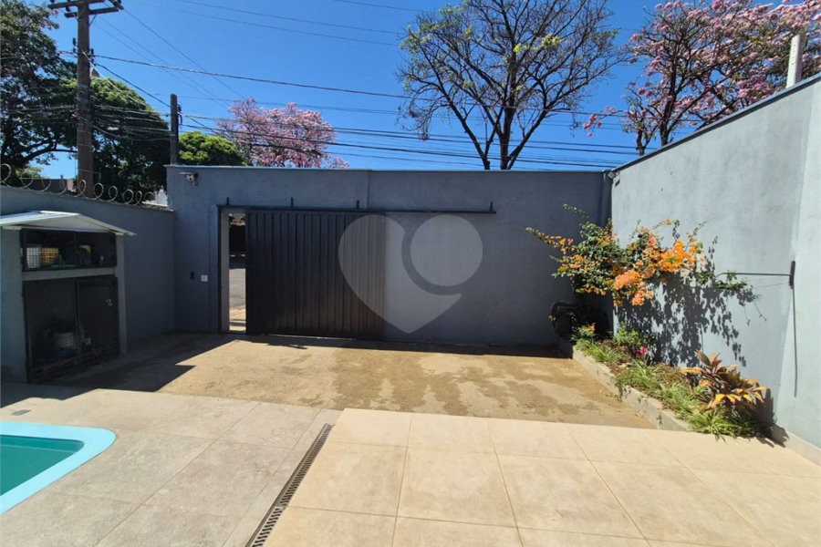 Dois imóveis em um terreno de 300 m² (12 x 25) - Com acesso independente