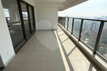 Apartamento à venda com 4 suítes em Vila Mariana, São Paulo, SP