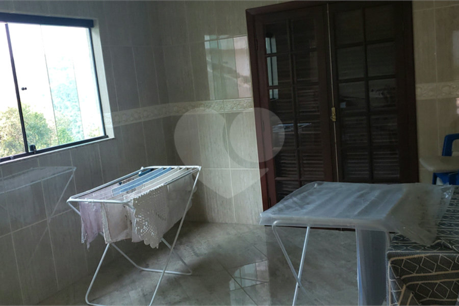 Casa à venda com 5 quartos, sendo 2 suítes, no condomínio Alpes da Cantareira, Mairiporã - SP