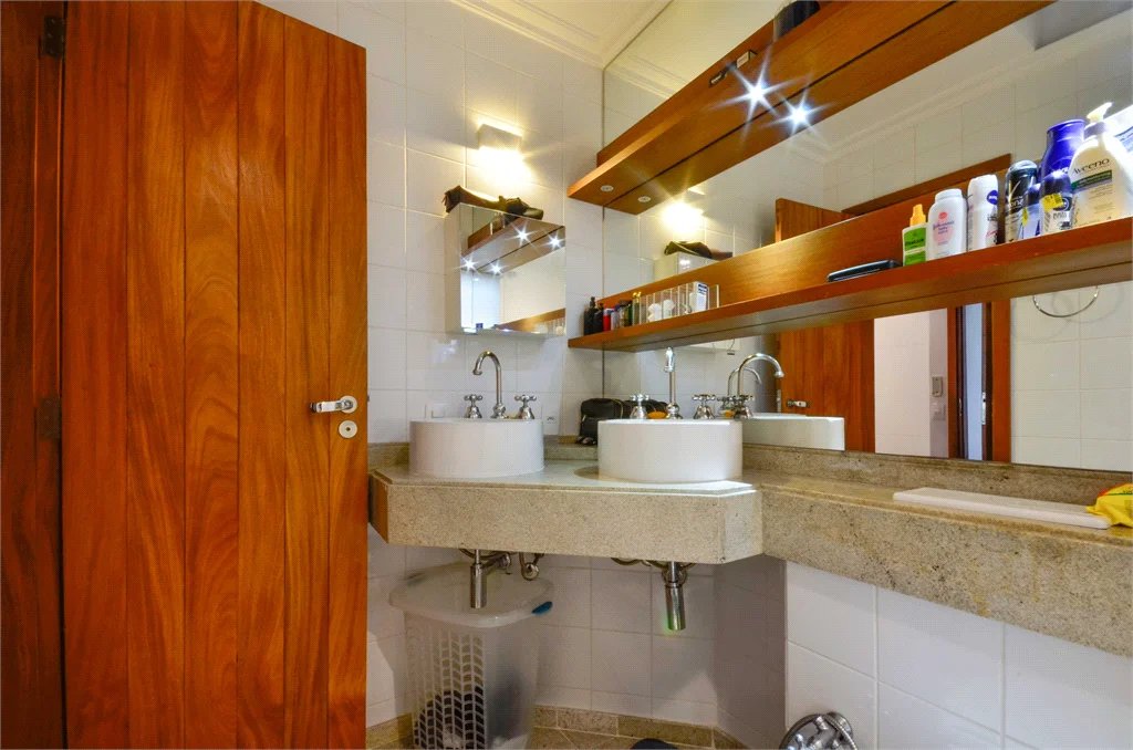 Casa à venda com 5 quartos, sendo 4 suítes, no condomínio Espaço Mobile - Real Parque, São Paulo - SP