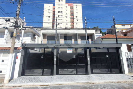 Sobrado à venda com 3 quartos, sendo 1 suíte, em Vila Romero, São Paulo, SP