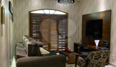 Casa à venda com 3 quartos, sendo 2 suítes,  em Jardim Brasil, Guarulhos, SP