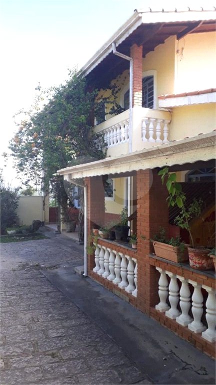 Chácara à venda com 3 quartos, sendo 2 suítes, em Chácara Companheiros, Jundiaí, SP